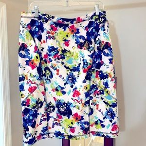 Womens mult color skirt
